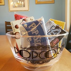 Snacks or popcorn bowl u deside